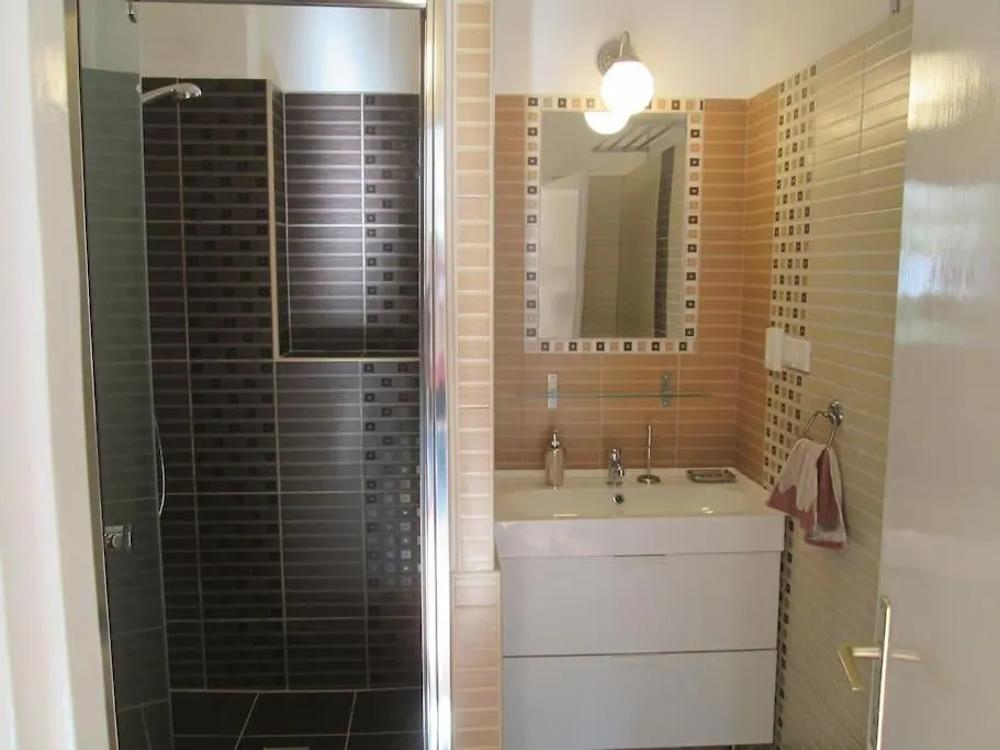 Dora'S Calm Nest Over The Chestnut Tree Apartment Budapest 0*,