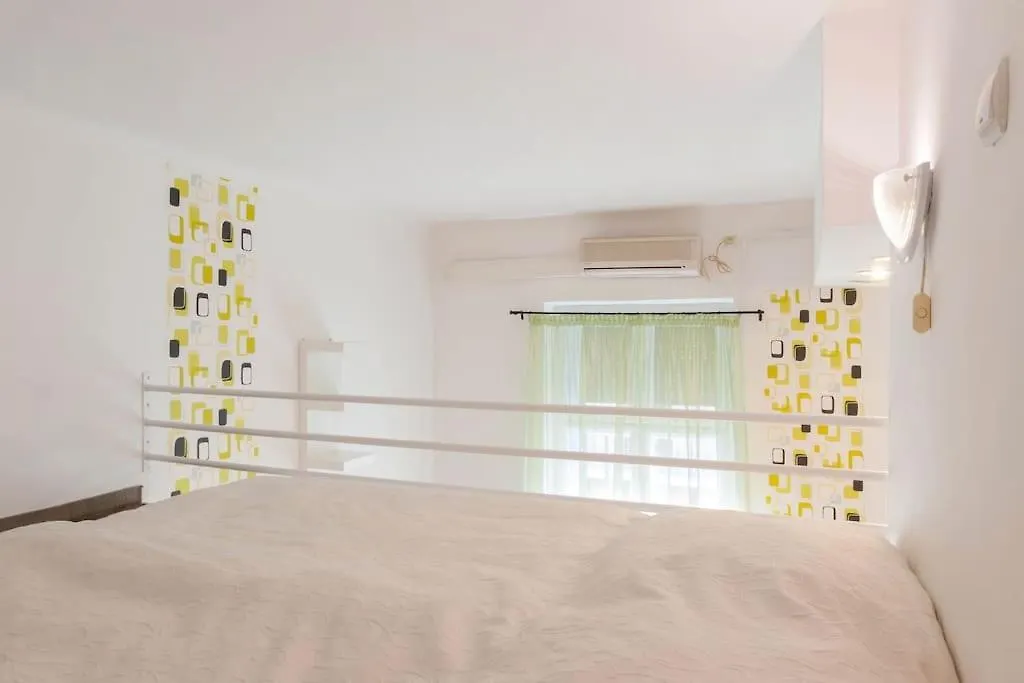 Dora'S Calm Nest Over The Chestnut Tree Apartment Budapest